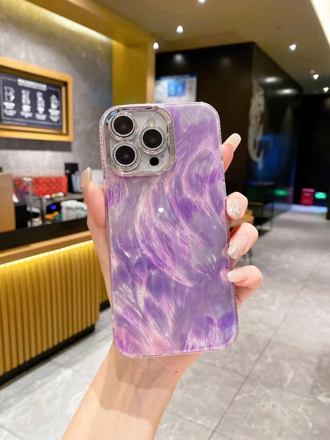 All-in-One Drop-Resistant Women's Gradient Lens Phone Case for Ultimate Protection