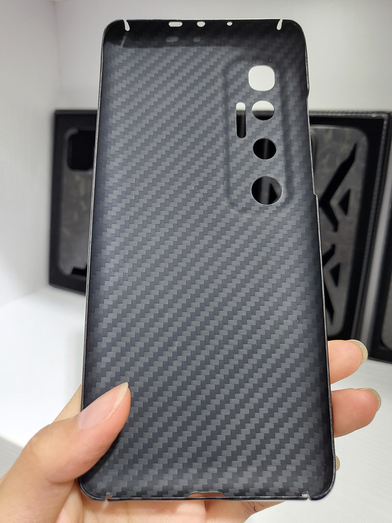 Premium Carbon Fiber Ultra-thin Hard Case - All-inclusive Drop-resistant Phone Protection