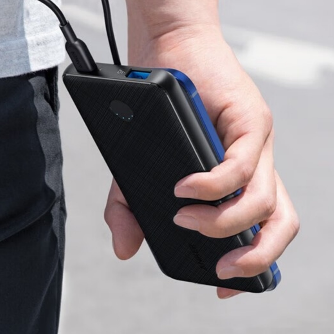 High-Capacity Power Bank PD20W with Dual Port Fast Charging Technology