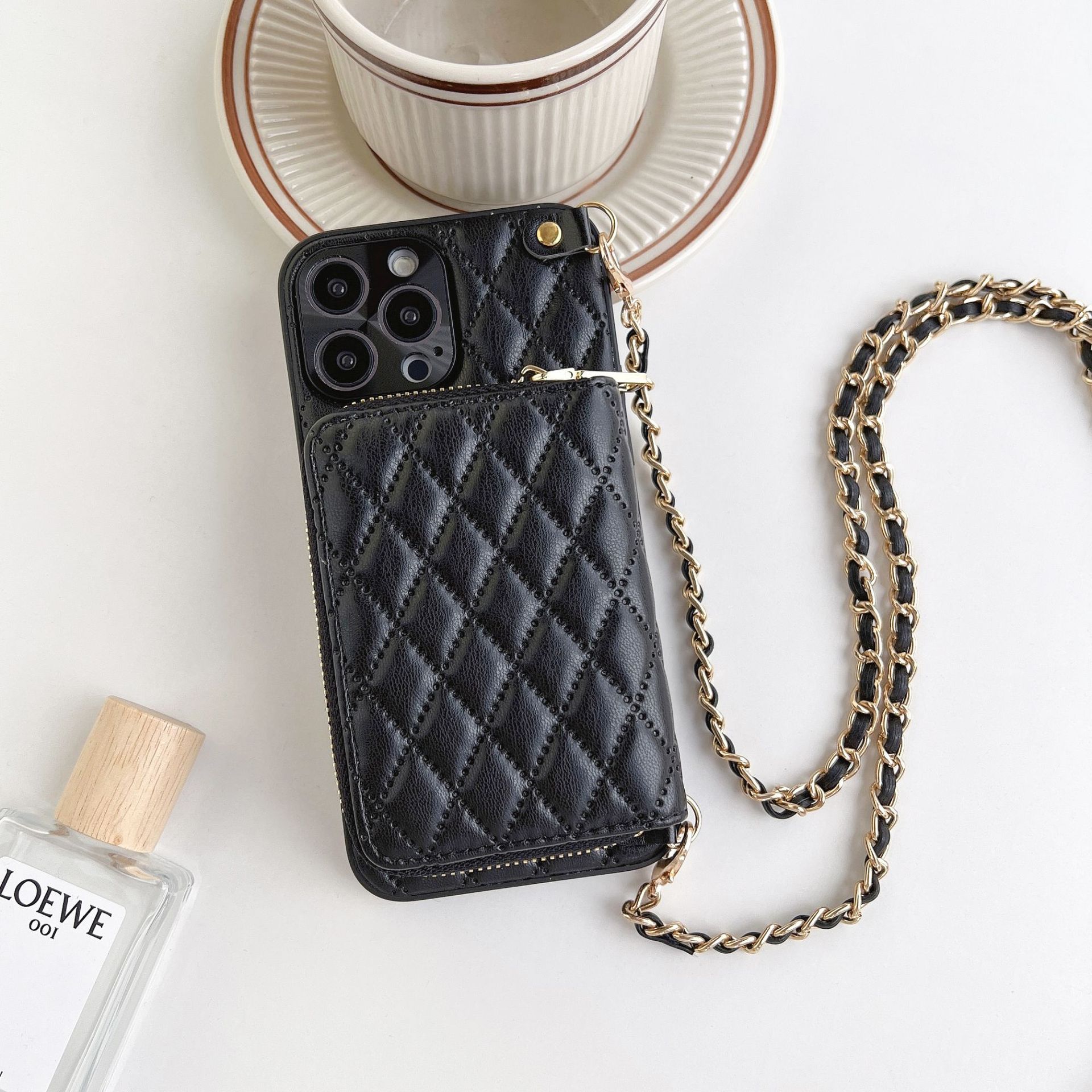 Classic Luxury Rhombic Lambskin Phone Case - Timeless Style & Elegance