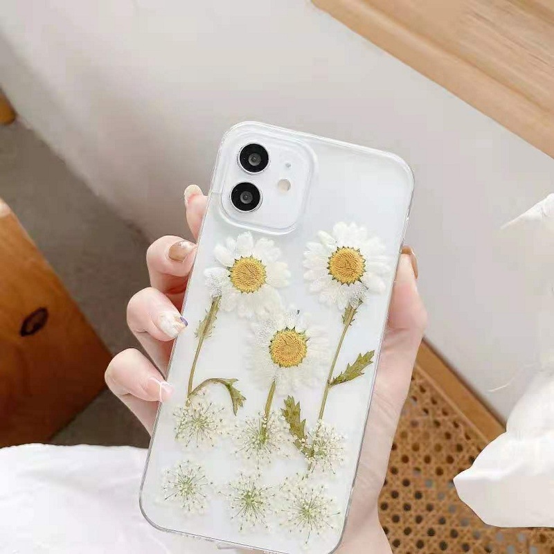 Stylish New Epoxy Daisy Phone Case - Durable Protective Cover for Your Device