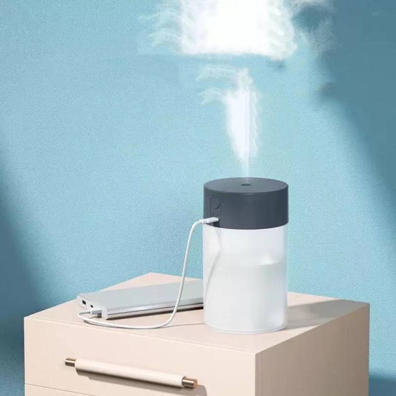 Aromatherapy Car Humidifier 260ML - Colorful, Silent Office Essential