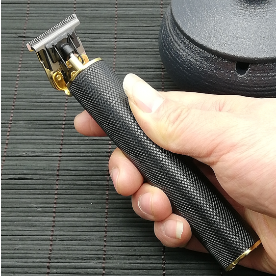Professional Hair Clipper for Effortless Grooming and Precision Styling