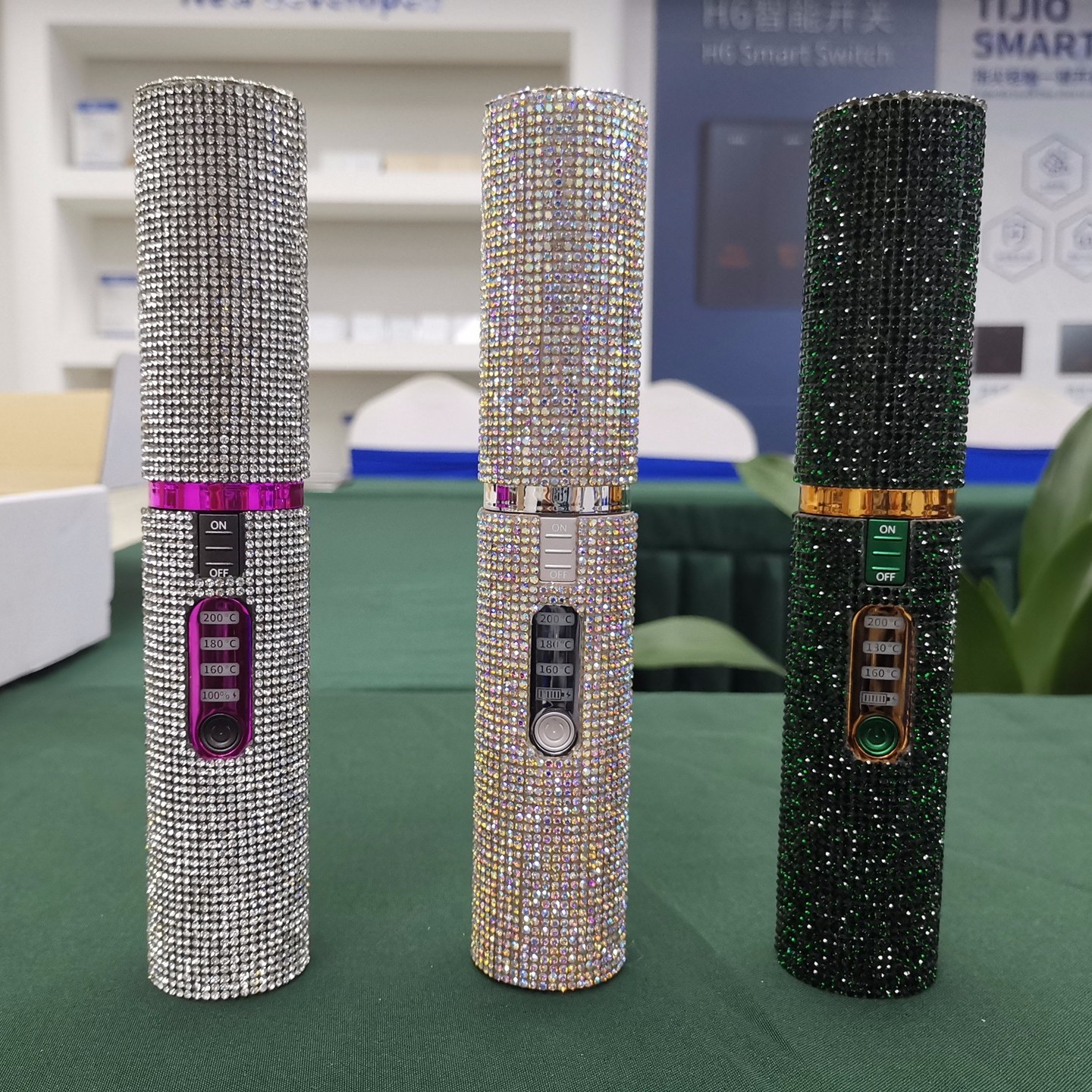 2-in-1 Electric USB Hair Straightening Brush & Multifunctional Styling Comb - Straightener & Curler