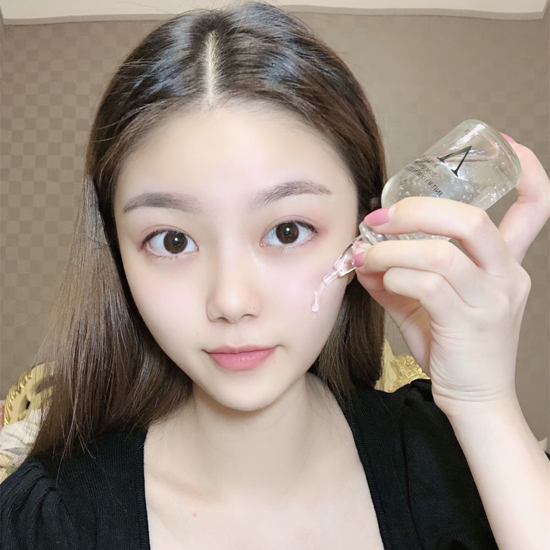 Peptide-Infused Formula to Hydrate and Moisturize Your Skin's Surface