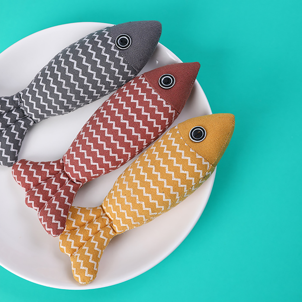 Burlap Fish Catnip Cat Toy – Durable Teething Pillow & Interactive Kicker Toy, Tough Crinkle Sound for Indoor Kittens