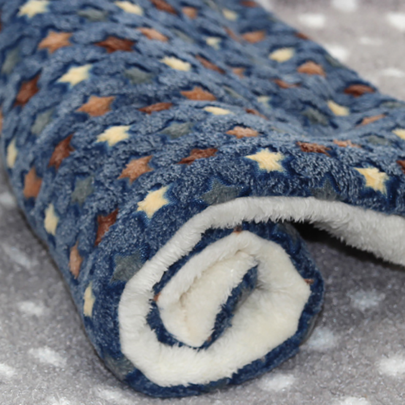 Premium Fleece Dog Bed Mat - Soft Washable Crate Pad for Large, Medium, & Small Dogs - Reversible Fluffy Cat Bed Liner & Pet Blanket