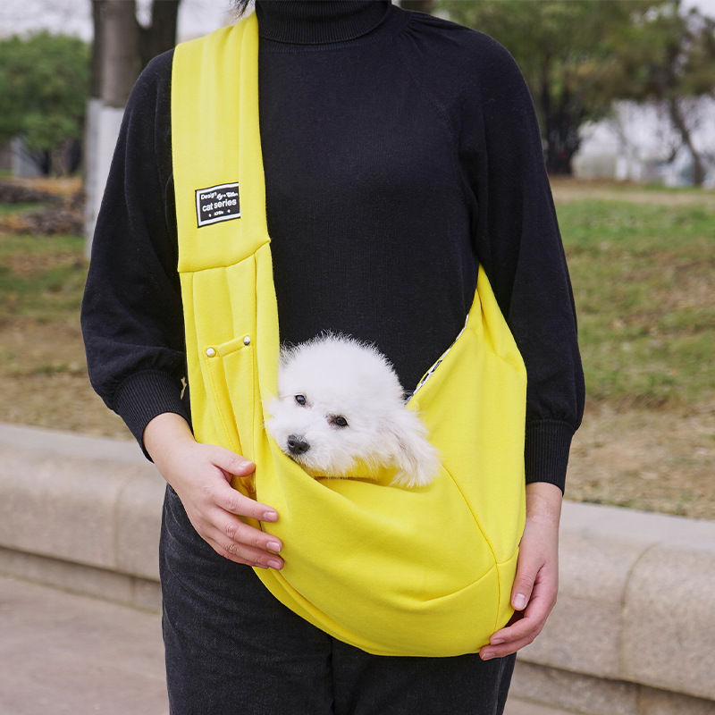 Stylish Pet Crossbody Shoulder Bag for Convenient Travel