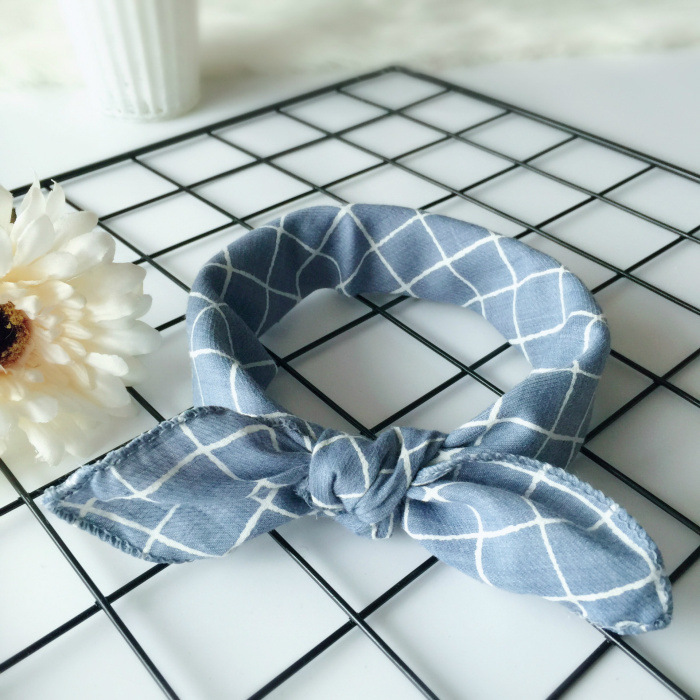 Pet Scarf for Dogs - Stylish Teddy Bichon Design for Winter Adventures