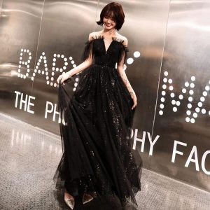Elegant Women's Black Long Evening Banquet Dress - Perfect for Formal Events