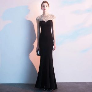 Elegant Fishtail Long Evening Banquet Dress for a Stunning Look