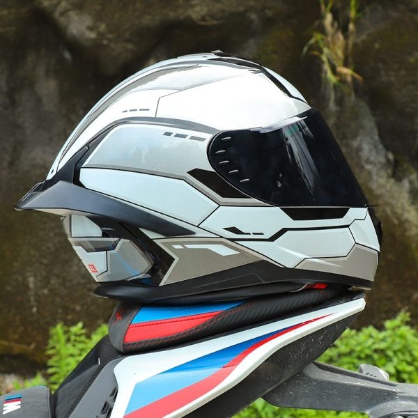Summer Motorcycle Helmet for Baby Boys and Girls – Fun Big Tail Design for Couples - Image 12