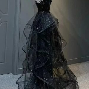 Elegant Black Evening Dress for Women - Chic & Timeless Style