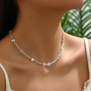 Stunning Women's Heart-shaped Crystal Necklace with Beaded Design