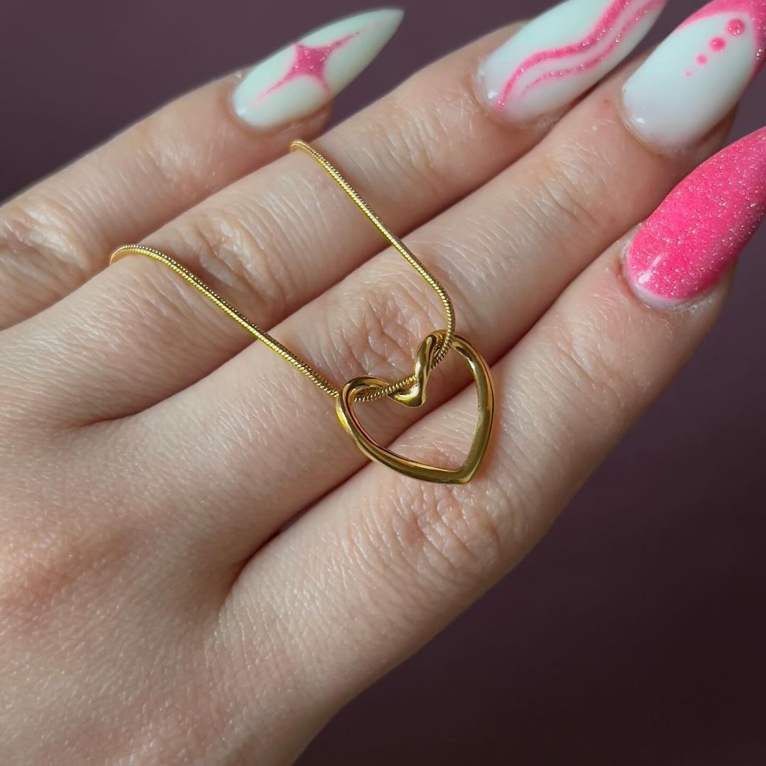 Sleek Titanium Steel Niche Hollow Heart Necklace for Women - Elegant Simplicity - Image 3