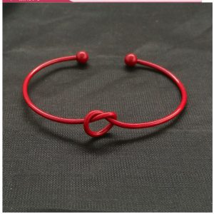 Stylish Knotted Knot O-Type Metal Openwork Bracelet for Trendy Elegance