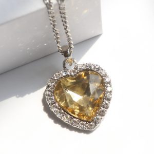 Charming Titanic Ocean Girl's Love Sweater with Crystal Heart Chain