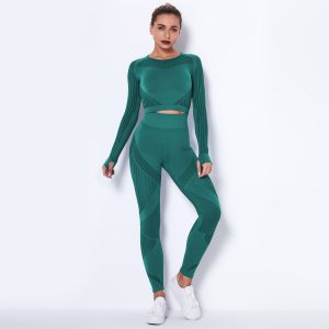 Seamless Knitted Absorbent Long-Sleeved Yoga Suit - Ultimate Yoga Wear