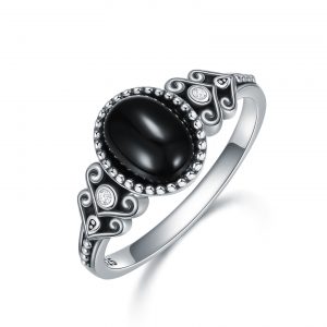 925 Sterling Silver Vintage Oxidized Black Onyx Ring - Elegant Jewelry for Women