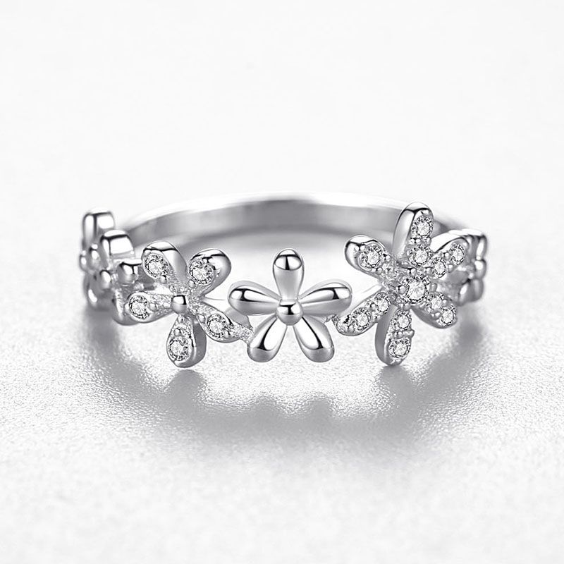 Sterling Silver Daisy Ring for Women - Korean Fashion Light Luxury Micro Diamond Jewelry - Image 3
