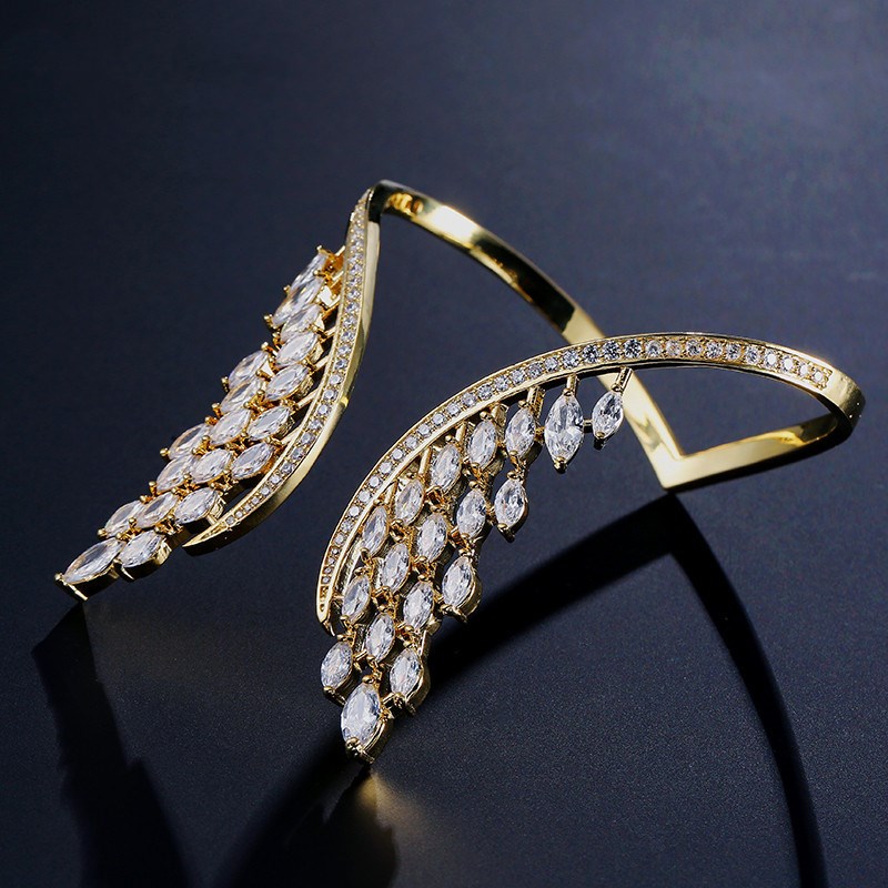 Elegant Angel Wings Bracelet for Ladies - Stunning Fashion Accessory - Image 4