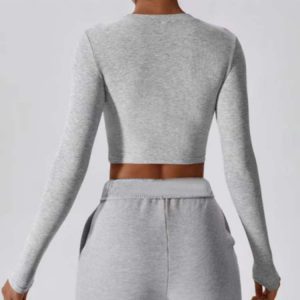 Casual Fitness Running Long Sleeve Yoga Wear Top with Round Neck Design
