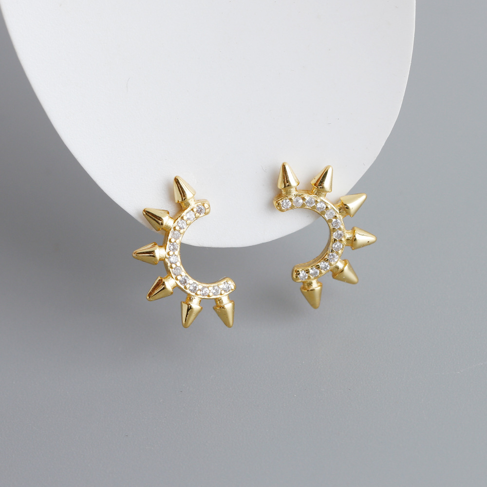 Punk Pointed Tapered S925 Sterling Silver Diamond Earrings for Unique Style - Image 2