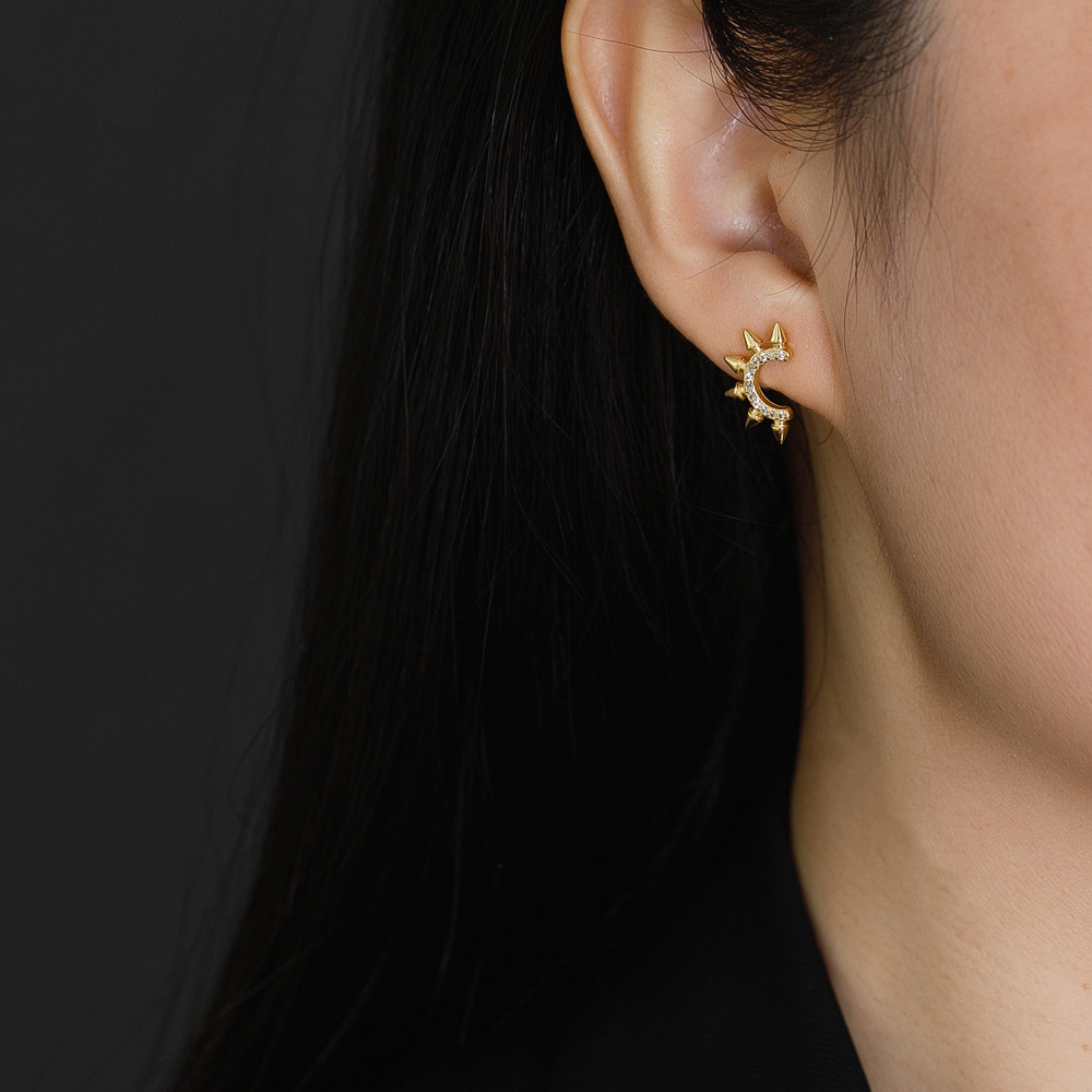 Punk Pointed Tapered S925 Sterling Silver Diamond Earrings for Unique Style - Image 9