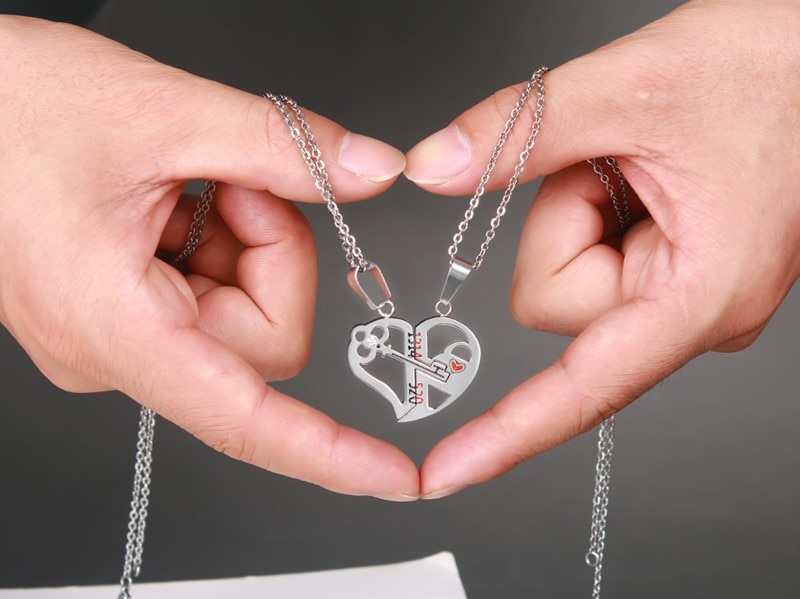 Stainless Steel Chain Pendant Love Necklace Set - Perfect Valentine Gifts for Lovers - Image 2