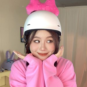 Bow Electric Motorcycle Helmet - Stylish Ski Helmet Decor for Riders