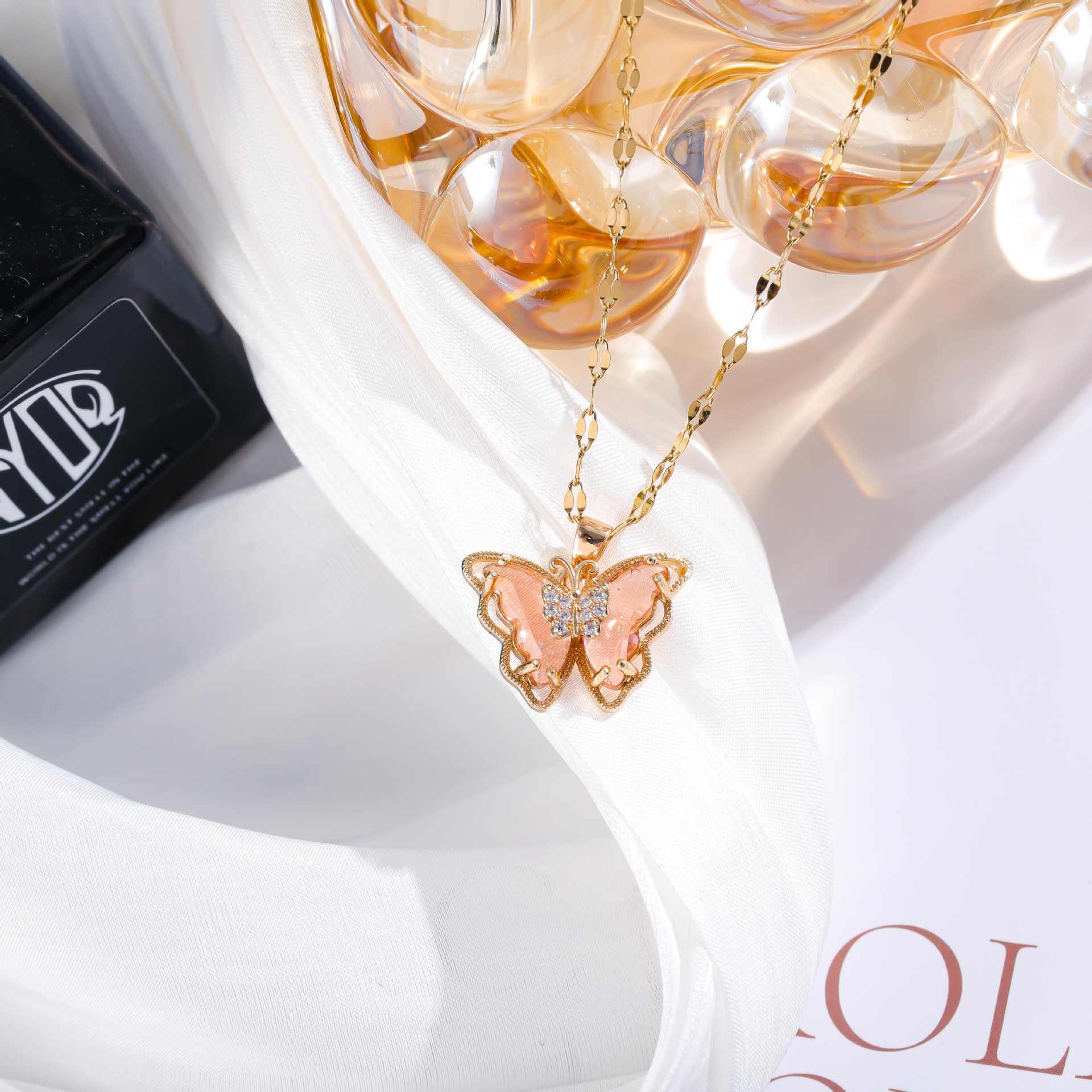 Fashionable Butterfly Necklace for Women - Simple Micro Inlaid Zircon Clavicle Chain - Image 4