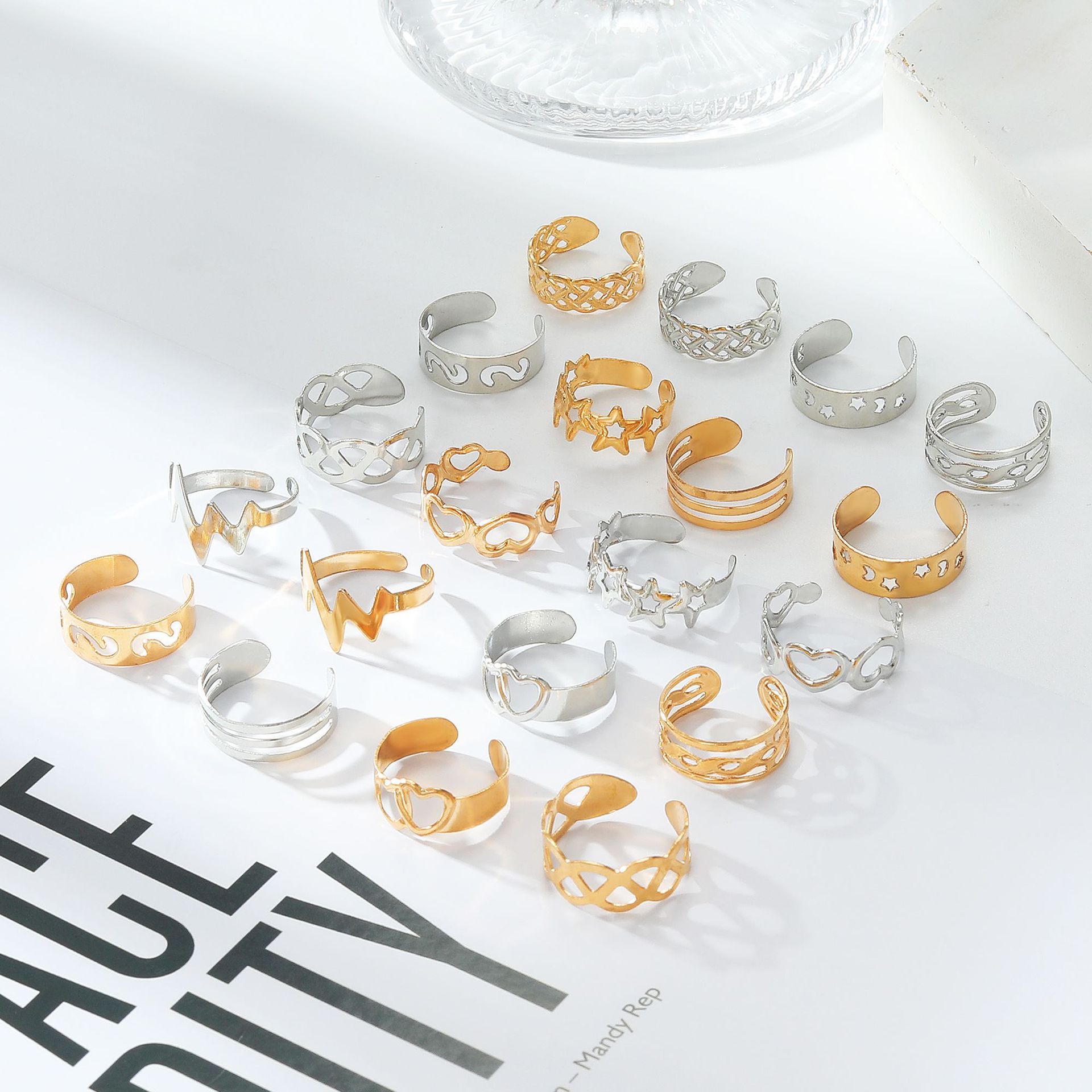 10-piece Alloy Star Moon Toe Ring Set – Stylish & Unique Accessories - Image 4