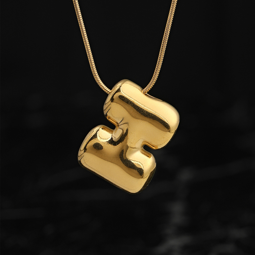 Single Pendant Casting Bubbles - 26 English Letters for Unique Personalization