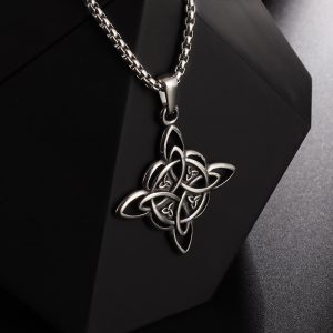 Stylish Irish Steel Necklace - Elegant Fashion Jewelry for Every Occasion