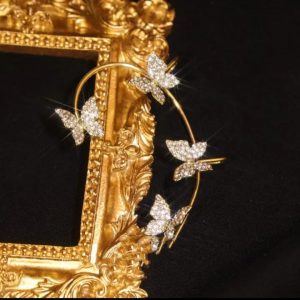 Vintage-Inspired Butterfly Earrings for Non-Pierced Ears - Retro Charm