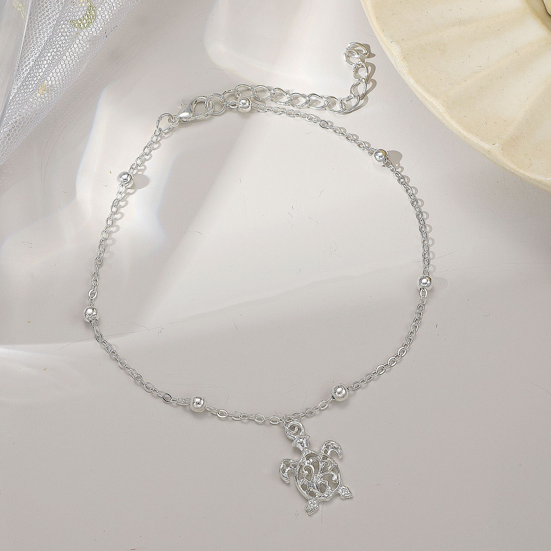 Creative Beach Small Turtle Anklet - Perfect Accessory for Ocean Lovers - Image 3