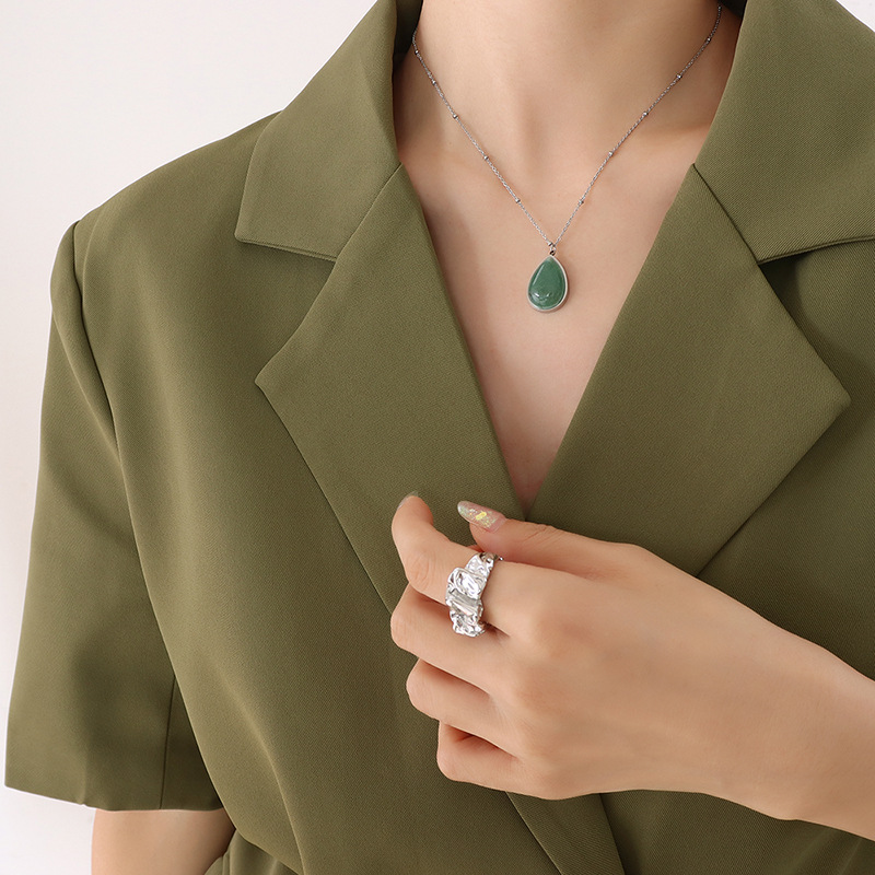 Customized Natural Raw Gemstone Clavicle Chain with Drop-Shaped Oval Pendant Necklace - Image 7