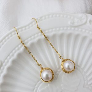 Elegant Women's Long Pearl Earrings for Timeless Style