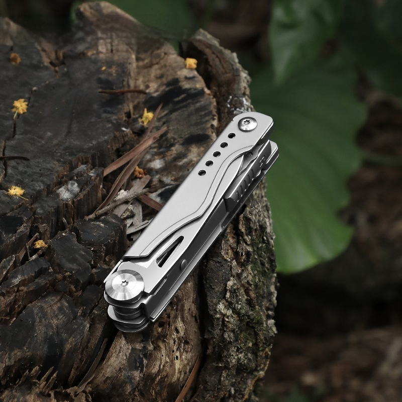 Versatile Pocket Knife with Stainless Steel Scissors - Portable Multipurpose Tool - Image 3