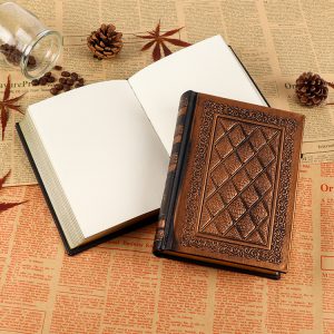 Chic Leather Notebook - Stylish Design for Professional Use