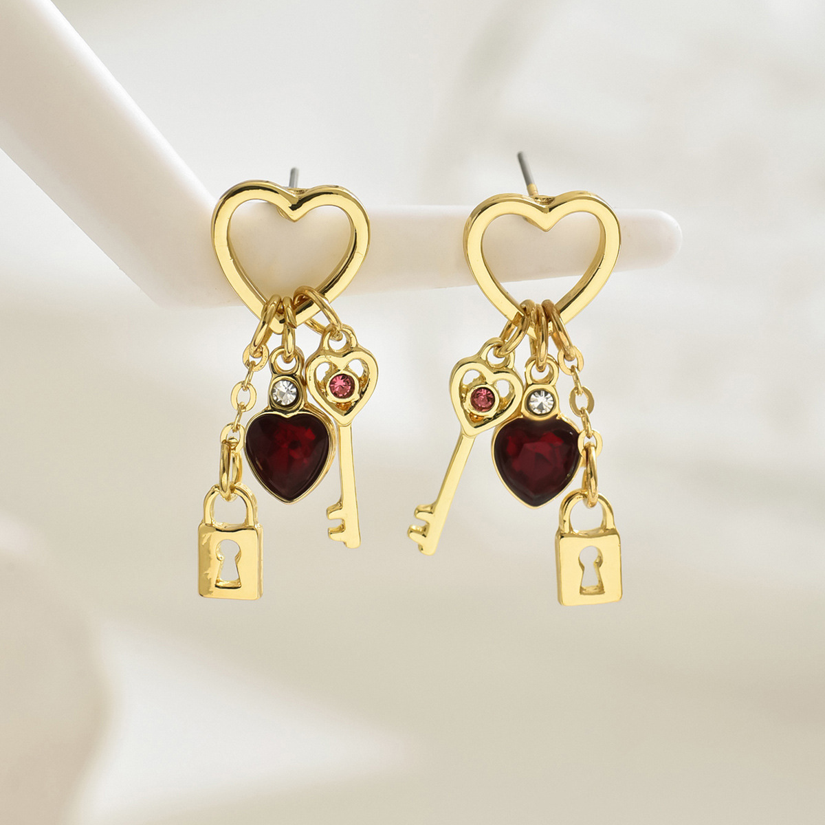 Luxury Valentine's Day Gift: Diamond Lock-Shaped Love Earrings with Rhinestone Accents for Women - Image 4