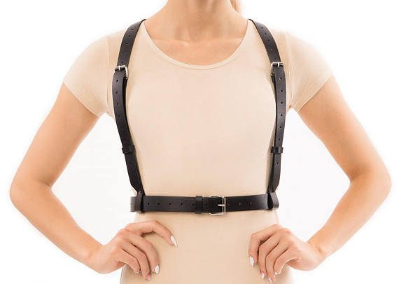 Handmade Women's Leather Harnesses & Straps – Unique and Stylish Designs