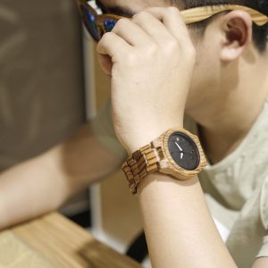 Stylish New Wooden Watch - Eco-Friendly Timepiece for Modern Elegance