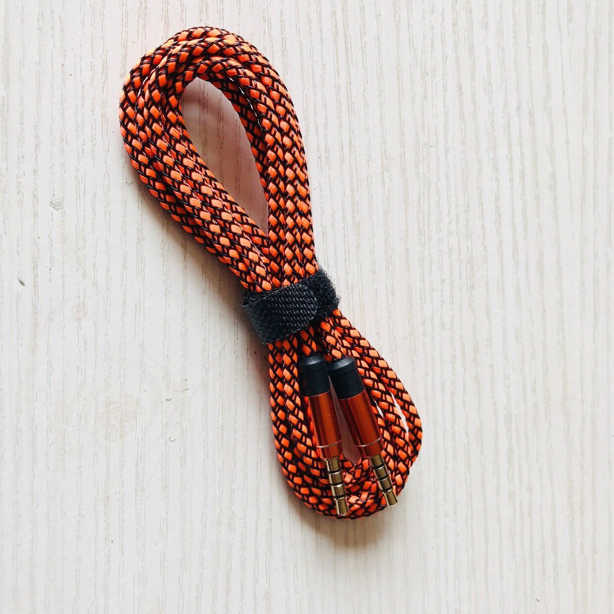 Premium Woven Nylon Vehicle Live Audio Transfer Cable for Optimal Sound - Image 5