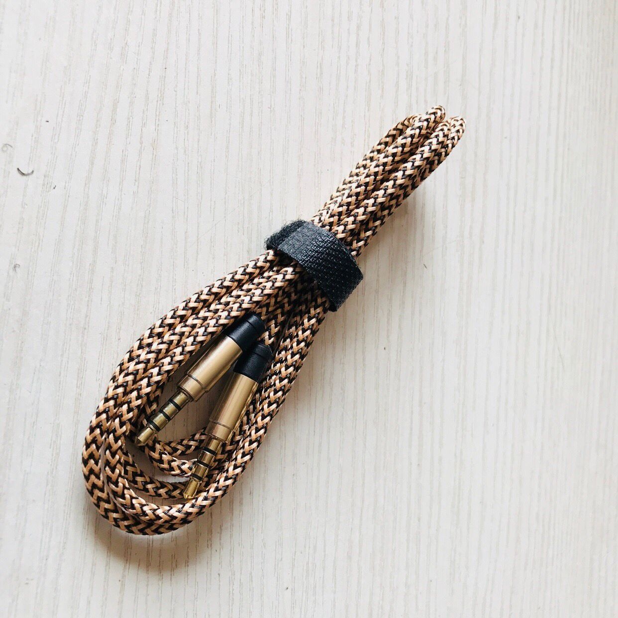 Premium Woven Nylon Vehicle Live Audio Transfer Cable for Optimal Sound - Image 8