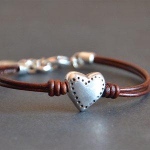 Bohemian Heart-shaped Multi-part Bracelet - Retro Minimalist Leather Rope Design