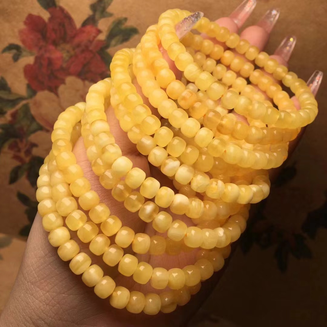 Handcrafted Natural Beeswax Bracelet - Unique Artisan Accessory - Image 9
