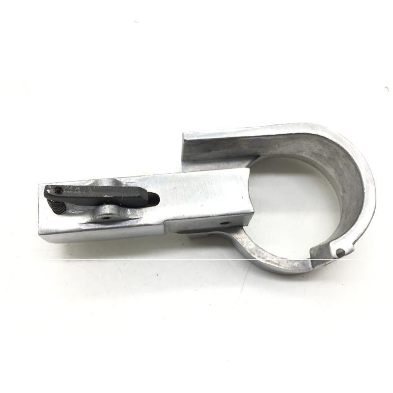 Compact Pneumatic Belt Machine with Small Roller for Efficient Operations - Image 7