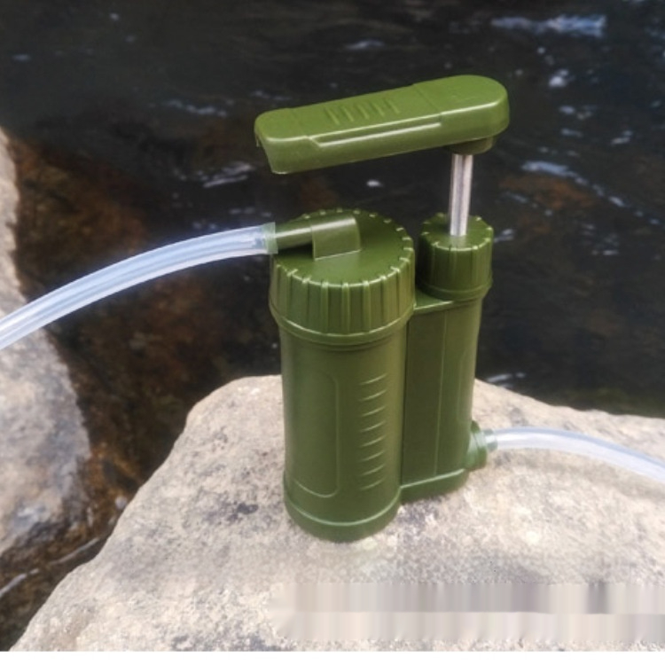 Compact Portable Outdoor Water Filter for Emergency Drinking Needs - Image 9