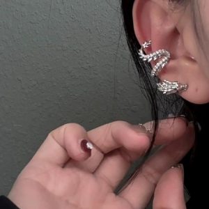 Sweet Cool Dragon Ear Clip - Unique Design for Enthusiasts